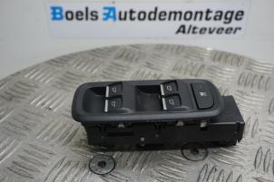 Gebruikte Combischakelaar ramen Ford EcoSport (JK8) 1.5 Ti-VCT 16V Prijs € 50,00 Margeregeling aangeboden door Boels Autodemontage