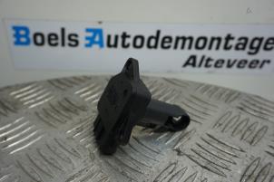 Gebruikte Luchtmassameter Toyota Celica (ZZT230/231) 1.8 16V VVTL-i TS Prijs € 35,00 Margeregeling aangeboden door Boels Autodemontage