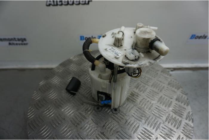 Gebruikte Tank element Pomp Kia Rio III (UB) 1.1 CRDi VGT 12V Prijs € 40,00 Margeregeling aangeboden door Boels Autodemontage