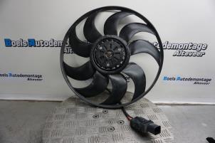 Gebruikte Fan Radiateur BMW 5 serie (G30) 530i 2.0 TwinPower Turbo 16V Prijs € 50,00 Margeregeling aangeboden door Boels Autodemontage