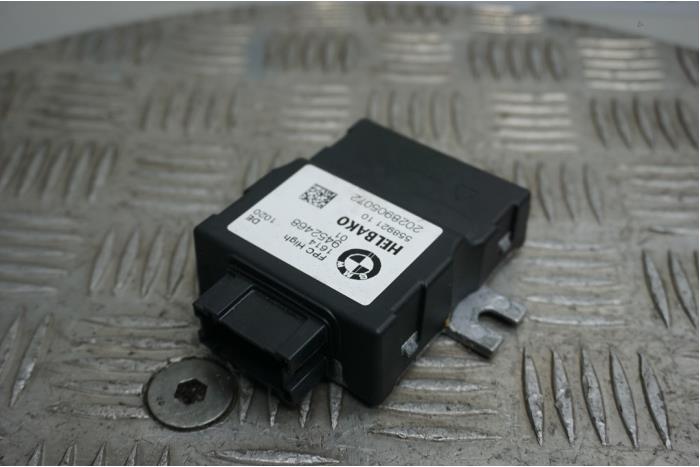 Gebruikte Brandstofpomp module BMW 5 serie (G30) 530i 2.0 TwinPower Turbo 16V Prijs € 60,00 Margeregeling aangeboden door Boels Autodemontage