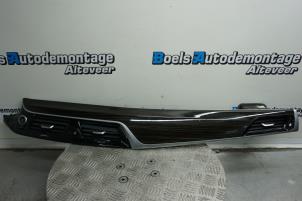 Gebruikte Dashboardlijst BMW 5 serie (G30) 530i 2.0 TwinPower Turbo 16V Prijs € 75,00 Margeregeling aangeboden door Boels Autodemontage
