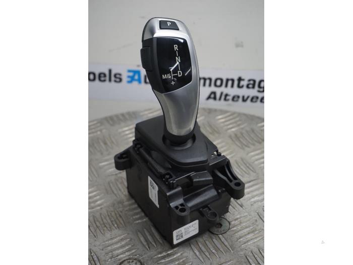 Gebruikte Selectiehendel automaat BMW 3 serie (F30) 330e Prijs € 125,00 Margeregeling aangeboden door Boels Autodemontage