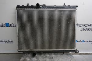Gebruikte Radiateur Peugeot 206 CC (2D) 2.0 16V Prijs € 35,00 Margeregeling aangeboden door Boels Autodemontage