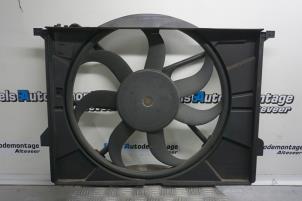 Gebruikte Radiateurfan Mercedes S (W221) 3.5 S-350 24V Prijs € 35,00 Margeregeling aangeboden door Boels Autodemontage
