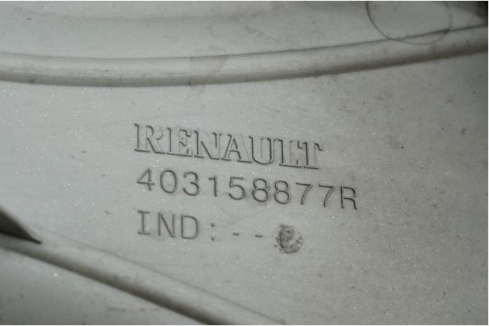Wieldop van een Renault Clio IV Estate/Grandtour (7R) 1.5 Energy dCi 90 FAP 2015