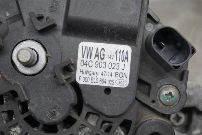 Alternator van een Volkswagen Up! (121) 1.0 12V 60 2015