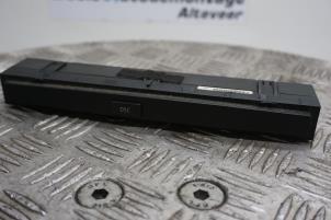 Gebruikte Schakelaar (diversen) BMW 5 serie Touring (E61) 530d 24V Prijs € 35,00 Margeregeling aangeboden door Boels Autodemontage