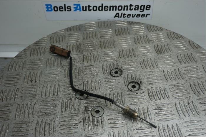 Gebruikte Uitlaat temperatuursensor Peugeot Partner (GC/GF/GG/GJ/GK) 1.6 HDI 90 16V Prijs € 25,00 Margeregeling aangeboden door Boels Autodemontage