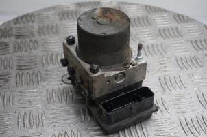 Gebruikte ABS Pomp Kia Cee'd Sporty Wagon (EDF) 1.4 16V Prijs € 75,00 Margeregeling aangeboden door Boels Autodemontage