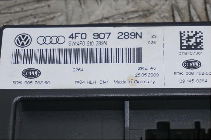Computer Body Control van een Audi A6 (C6) 2.7 TDI V6 24V Quattro 2010