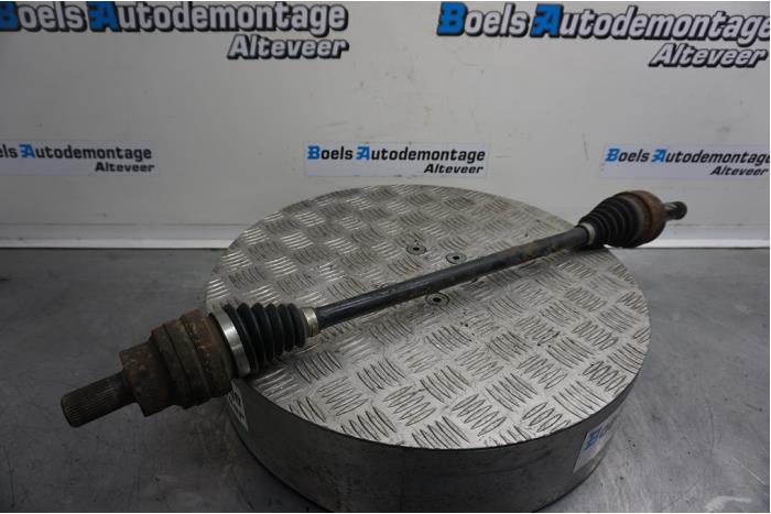 Gebruikte Aandrijfas links-achter Volvo XC70 (SZ) XC70 2.5 T 20V Prijs € 50,00 Margeregeling aangeboden door Boels Autodemontage