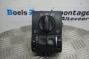 Gebruikte Schakelaar Licht Opel Astra G (F08/48) 1.6 16V Prijs € 22,50 Margeregeling aangeboden door Boels Autodemontage