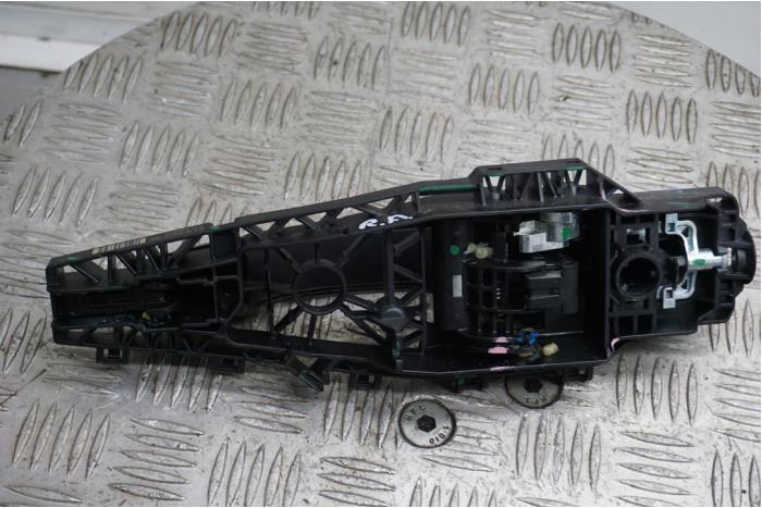 Portiergreep 4Deurs rechts-achter van een Jeep Compass II (MP) 1.4 Multi Air2 16V 4x4 2017