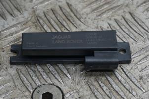Gebruikte Keyless entry antenne Landrover Range Rover Evoque (LVJ/LVS) 2.2 SD4 16V Prijs € 25,00 Margeregeling aangeboden door Boels Autodemontage