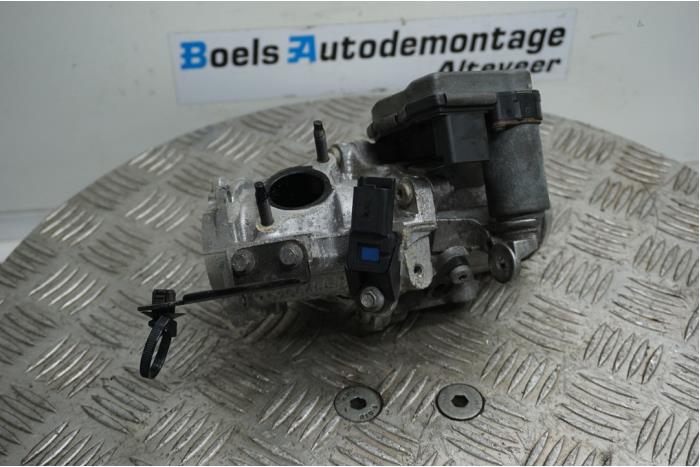 Gebruikte Gasklephuis Landrover Range Rover Evoque (LVJ/LVS) 2.2 SD4 16V Prijs € 100,00 Margeregeling aangeboden door Boels Autodemontage