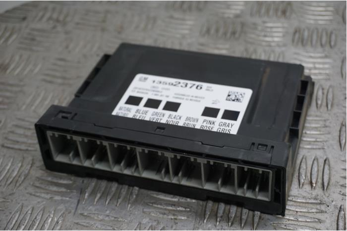 Gebruikte Bodycontrol Module Opel Insignia 1.6 SIDI Eco Turbo 16V Prijs € 80,00 Margeregeling aangeboden door Boels Autodemontage