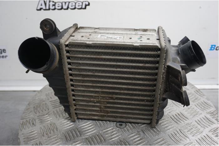 Gebruikte Intercooler Volkswagen New Beetle (1Y7) 1.8 20V Turbo Prijs € 75,00 Margeregeling aangeboden door Boels Autodemontage