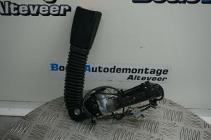 Gebruikte Veiligheidsgordel Insteek links-voor Mini Mini (R56) 1.6 16V Cooper Prijs € 35,00 Margeregeling aangeboden door Boels Autodemontage