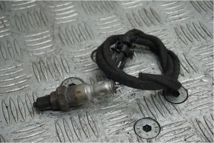 Gebruikte Lambda Sonde Ford Fiesta 7 1.1 Ti-VCT 12V 70 Prijs € 25,00 Margeregeling aangeboden door Boels Autodemontage