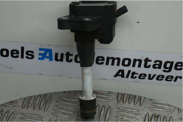 Gebruikte Bobine Ford Fiesta 7 1.1 Ti-VCT 12V 70 Prijs € 20,00 Margeregeling aangeboden door Boels Autodemontage