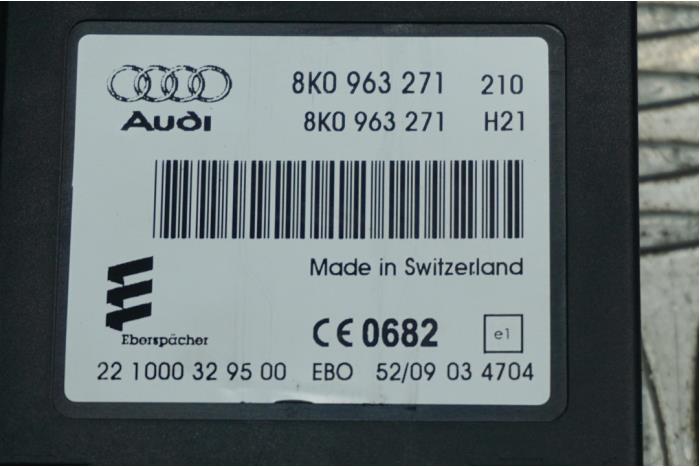 Computer Kachel van een Audi S4 Avant (B8) 3.0 TFSI V6 24V 2010