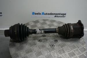 Gebruikte Aandrijfas links-voor Audi S4 Avant (B8) S4 3.0 TFSI V6 24V Prijs € 125,00 Margeregeling aangeboden door Boels Autodemontage