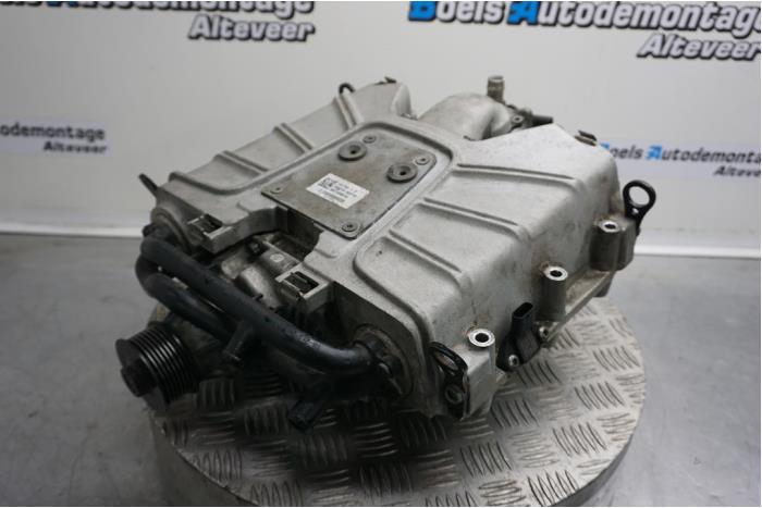 Compressor van een Audi S4 Avant (B8) S4 3.0 TFSI V6 24V 2010