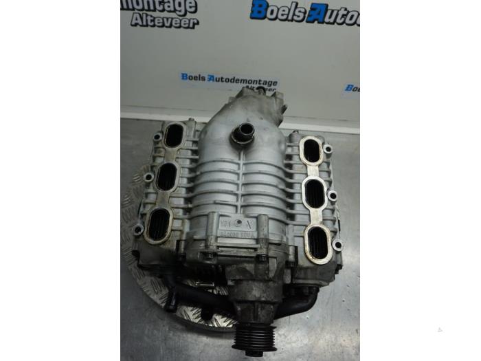 Compressor van een Audi S4 Avant (B8) S4 3.0 TFSI V6 24V 2010