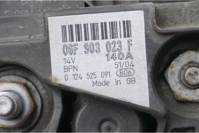 Dynamo van een Volkswagen Caddy III (2KA,2KH,2CA,2CH) 2.0 SDI 2005