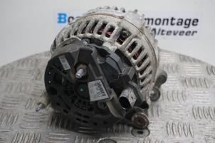 Dynamo van een Volkswagen Caddy III (2KA,2KH,2CA,2CH) 2.0 SDI 2005