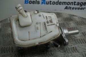 Gebruikte Hoofdremcilinder Renault Trafic (1FL/2FL/3FL/4FL) 1.6 dCi 120 Twin Turbo Prijs € 45,00 Margeregeling aangeboden door Boels Autodemontage