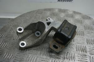 Gebruikte Motorrubber Smart Fortwo Coupé (451.3) 1.0 45 KW Prijs € 45,00 Margeregeling aangeboden door Boels Autodemontage