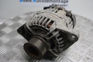 Gebruikte Dynamo Iveco New Daily IV 35C12V, 35C12V/P, 35S12V, 35S12V/P Prijs € 80,00 Margeregeling aangeboden door Boels Autodemontage