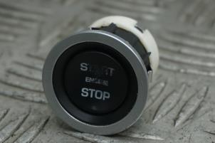 Gebruikte Start/Stop schakelaar Landrover Discovery Sport (LC) 2.0 TD4 150 16V Prijs € 10,00 Margeregeling aangeboden door Boels Autodemontage