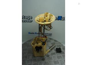 Gebruikte Brandstofpomp Elektrisch Landrover Discovery Sport (LC) 2.0 TD4 150 16V Prijs € 180,00 Margeregeling aangeboden door Boels Autodemontage