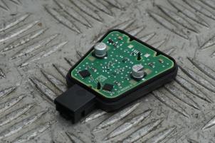 Gebruikte Regensensor Landrover Discovery Sport (LC) 2.0 TD4 150 16V Prijs € 45,00 Margeregeling aangeboden door Boels Autodemontage