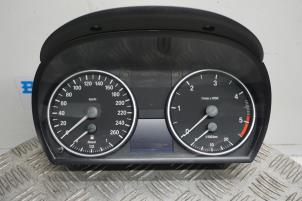 Gebruikte Kilometerteller KM BMW 3 serie (E90) 320d 16V Prijs € 75,00 Margeregeling aangeboden door Boels Autodemontage