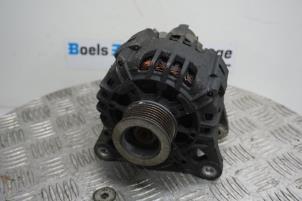 Gebruikte Dynamo Renault Modus/Grand Modus (JP) 1.2 16V TCE 100 Prijs € 50,00 Margeregeling aangeboden door Boels Autodemontage