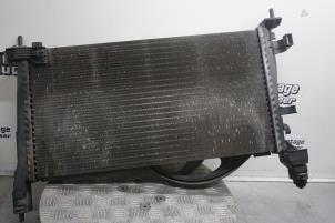 Gebruikte Radiateur Peugeot Bipper (AA) 1.3 HDI Prijs € 40,00 Margeregeling aangeboden door Boels Autodemontage