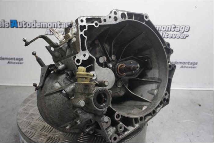 Gebruikte Versnellingsbak Peugeot Partner 1.6 HDI 75 Prijs € 325,00 Margeregeling aangeboden door Boels Autodemontage