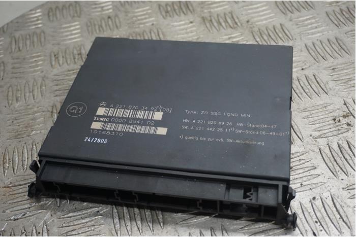 Computer Body Control van een Mercedes-Benz S (W221) 3.5 S-350 24V 2008
