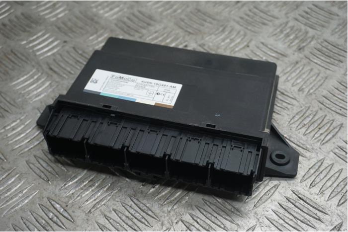Computer Body Control van een Ford Focus 3 Wagon 1.6 TDCi ECOnetic 2013