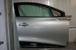 Gebruikte Deur 4Deurs rechts-voor Renault Clio IV (5R) 0.9 Energy TCE 90 12V Prijs € 320,00 Margeregeling aangeboden door Boels Autodemontage