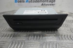 Gebruikte CD Speler Mazda 2 (DJ/DL) 1.5 SkyActiv-G 90 Prijs € 100,00 Margeregeling aangeboden door Boels Autodemontage