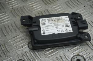 Gebruikte Dode hoek sensor Mazda 2 (DJ/DL) 1.5 SkyActiv-G 90 Prijs € 200,00 Margeregeling aangeboden door Boels Autodemontage