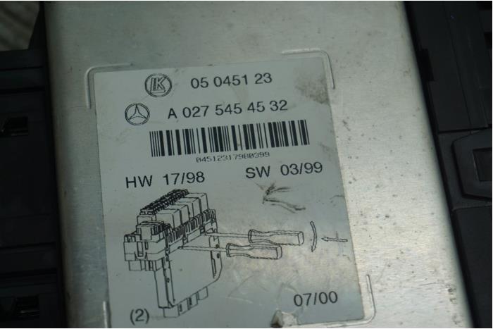 Comfort Module van een Mercedes-Benz S (W220) 3.2 S-320 CDI 24V 2000