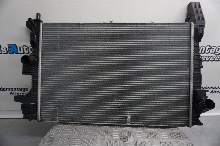 Gebruikte Radiateur Ford Focus 3 1.0 Ti-VCT EcoBoost 12V 100 Prijs € 45,00 Margeregeling aangeboden door Boels Autodemontage