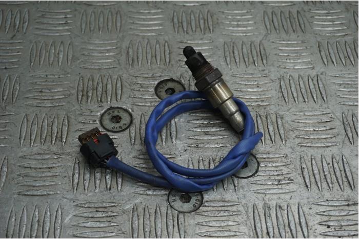 Gebruikte Lambda Sonde Ford Focus 3 1.0 Ti-VCT EcoBoost 12V 100 Prijs € 30,00 Margeregeling aangeboden door Boels Autodemontage