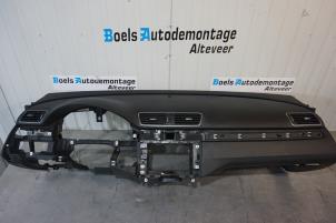 Gebruikte Dashboard Volkswagen Passat Variant (365) 1.6 TDI 16V Bluemotion Prijs € 250,00 Margeregeling aangeboden door Boels Autodemontage